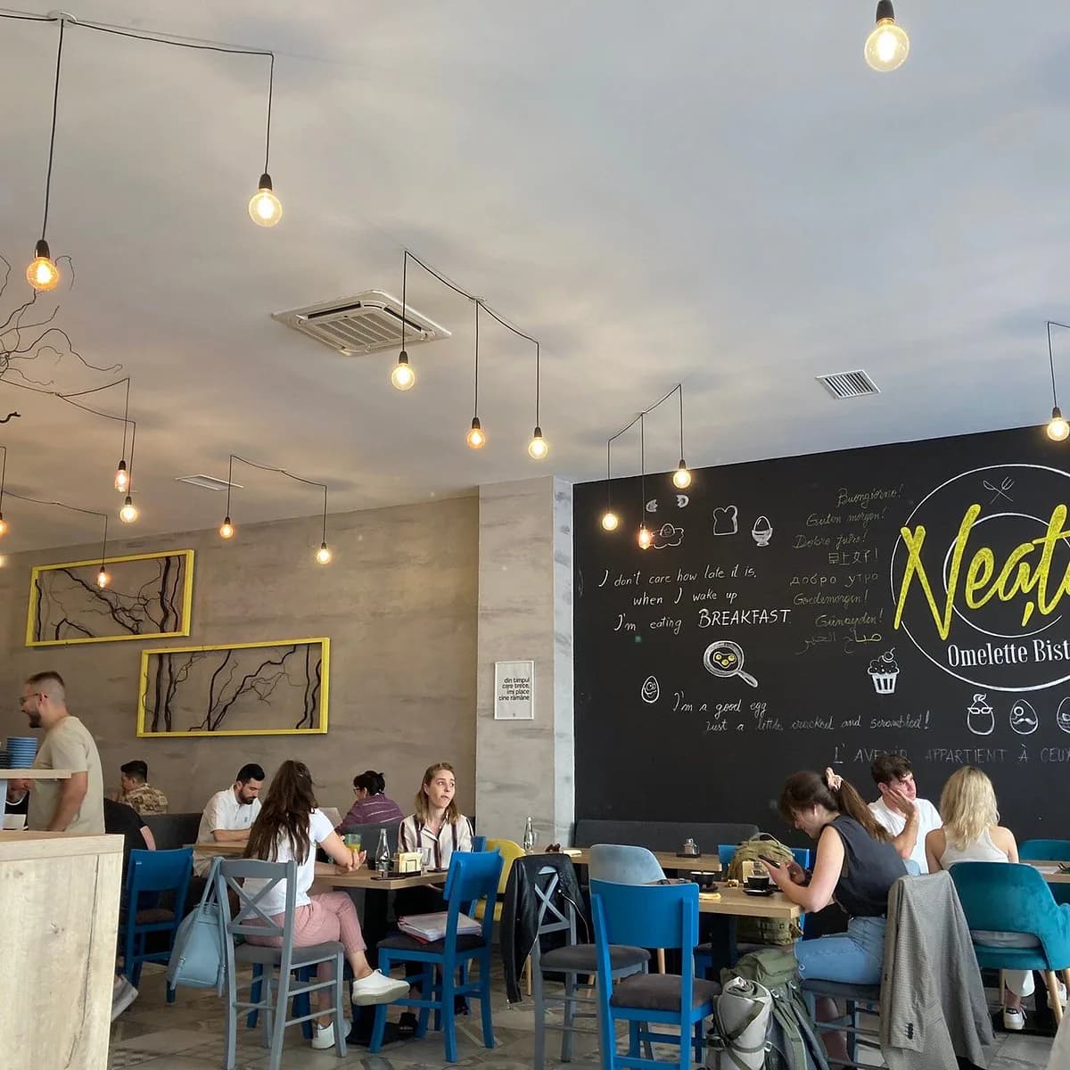 Neața Omlette Bistro